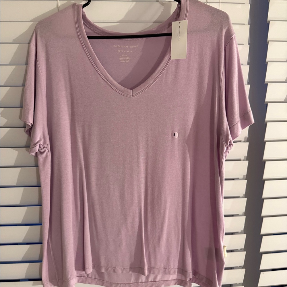 American Eagle Outfitters Lavender Soft & Sexy V-neck